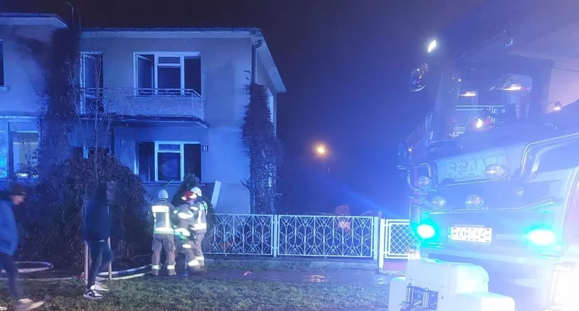 Pożar domu jednorodzinnego przy ul. Skalmierzyckiej