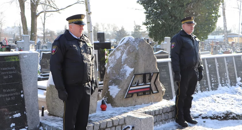 79. rocznica - kaliszanie uhonorowali zamordowanych żołnierzy AK [ZDJĘCIA]