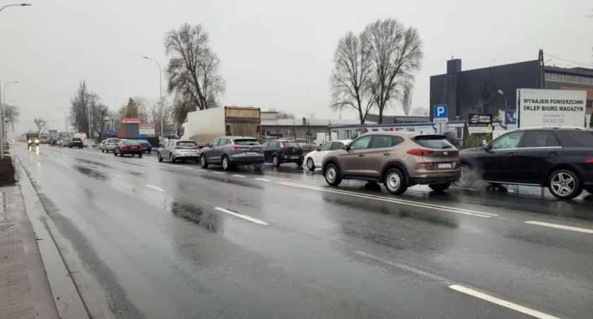 Miasto zablokowane. Czy można było zmniejszyć korki? 