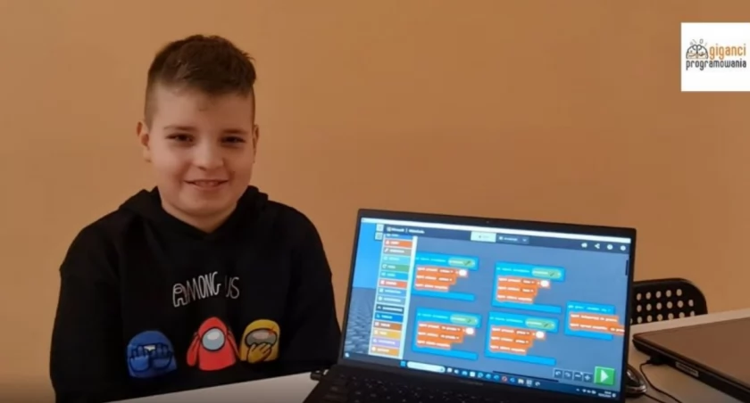 Krzysztof Mądrzak, uczeń szkoły w Jankowie Pierwszym  -  Gigantem Programowania