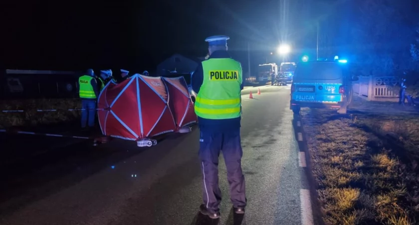 Tragedia w gminie Lisków. Pieszy zginął pod kołami auta