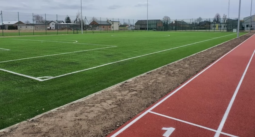 Dwa nowe boiska sportowe w gminie Blizanów