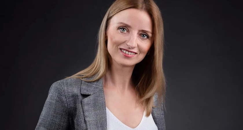 Daleko od polityki – blisko ludzi