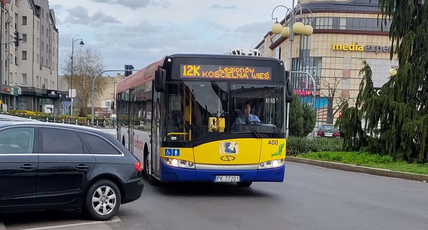Zmiany w kursowaniu KLA na Święta Wielkanocne