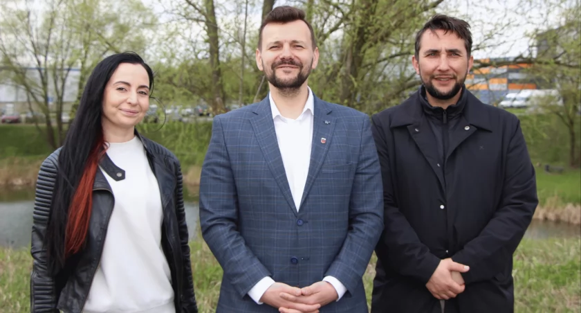 Zielonych zakątków jak przy stawie Grona może być wiele