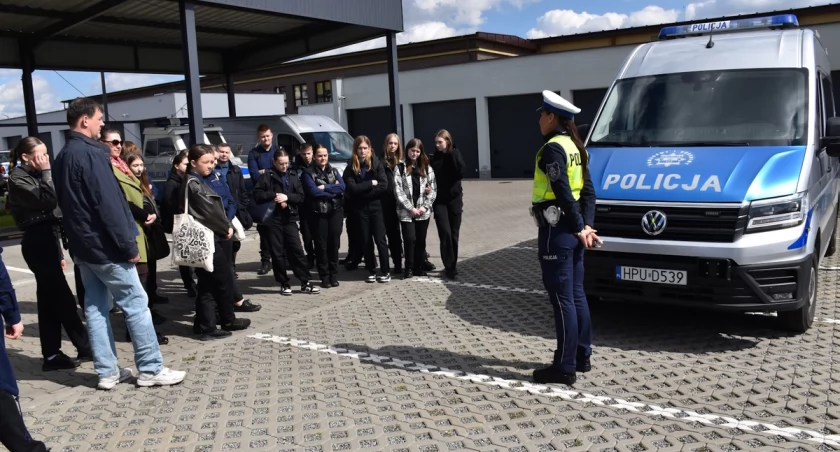 Uczniowie i studenci odwiedzili Komendę Miejską Policji w Kaliszu