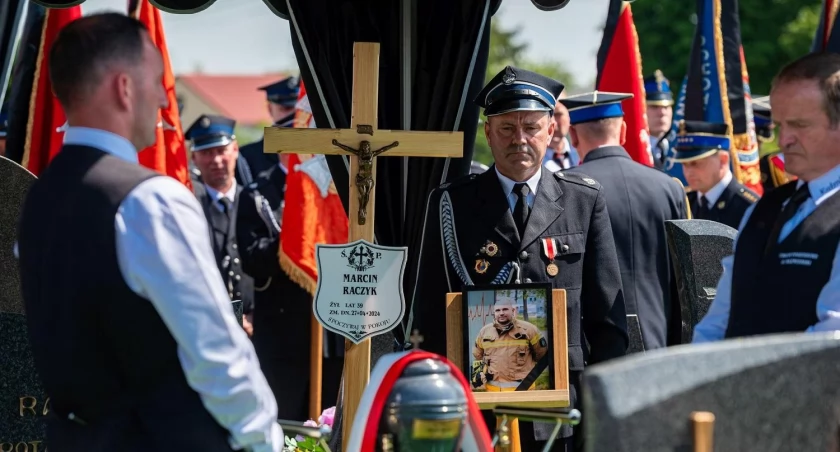 Ostatnie pożegnanie druha Marcina. Strażak zmarł nagle podczas ćwiczeń