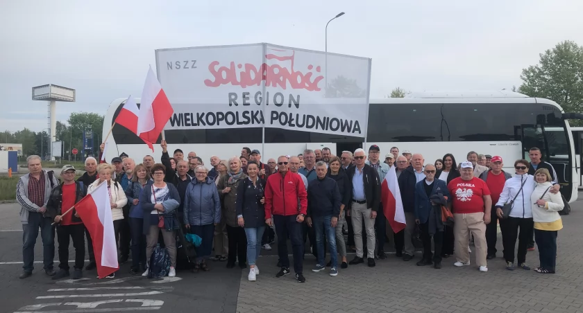 Kaliszanie jadą na protest Solidarności w Warszawie