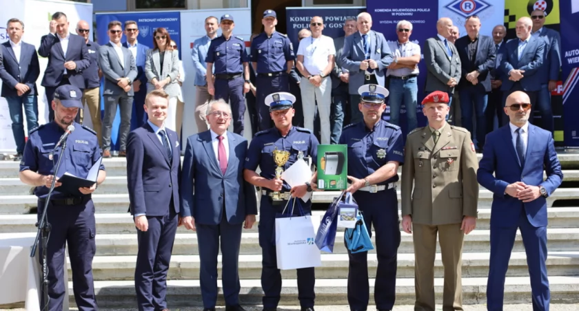 Policjant kaliskiej drogówki wśród najlepszych w województwie