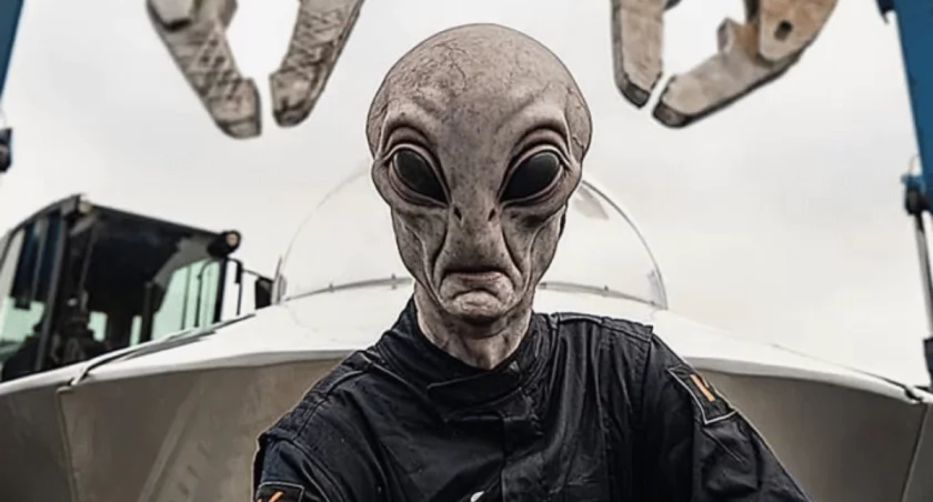 Inwazja UFO  w Szałem – pierwsze urodziny Małej Plaży