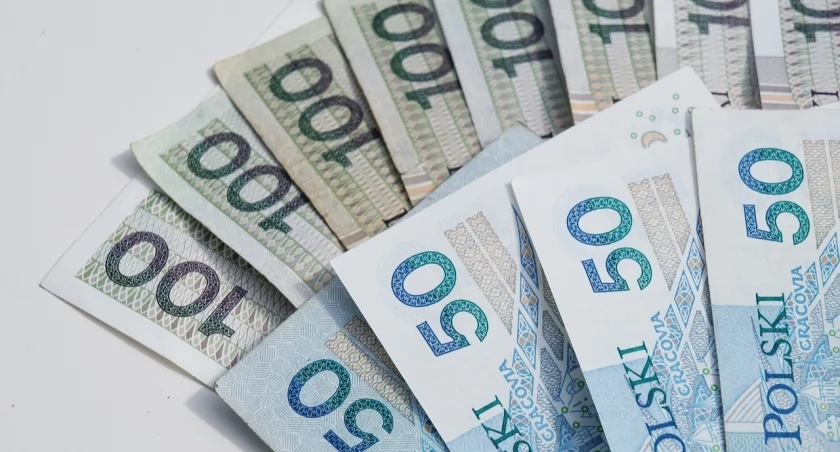 Oszuści podszyli się pod pracowników banku. 45-latka straciła wszystkie oszczędności