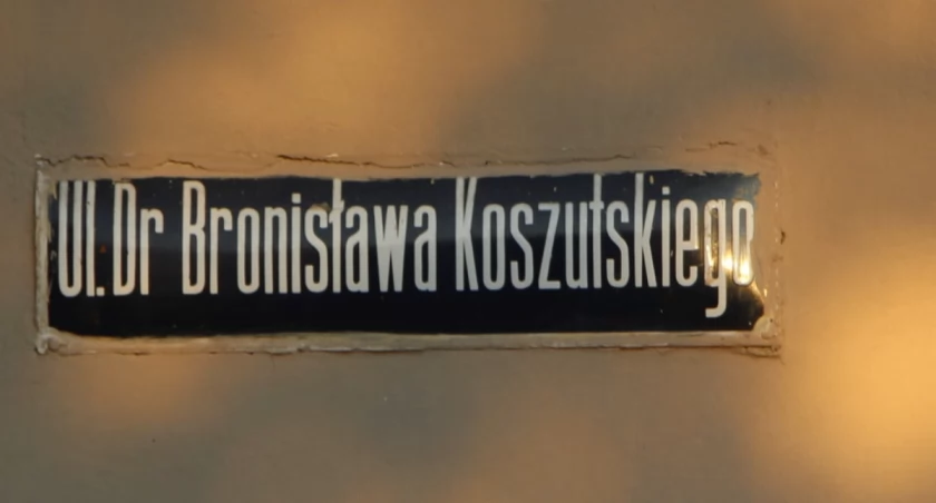 Po Bronisławie Koszutskim pozostały jedynie tabliczki z nazwą ulicy jego imienia