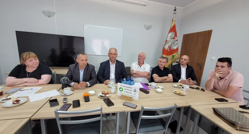 Przedstawiciele Cechów Rzemieślniczych protestują przeciwko nieprawidłowościom władz Izby Rzemieślniczej