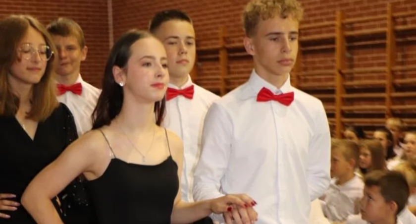Stypendia i nagrody wójta gminy Blizanów na wakacje