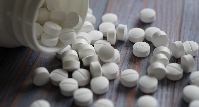 „Narkotyk zombie” w ostrowskiej prokuraturze. Jednostka przejęła śledztwa w sprawie zabójczego fentanylu 