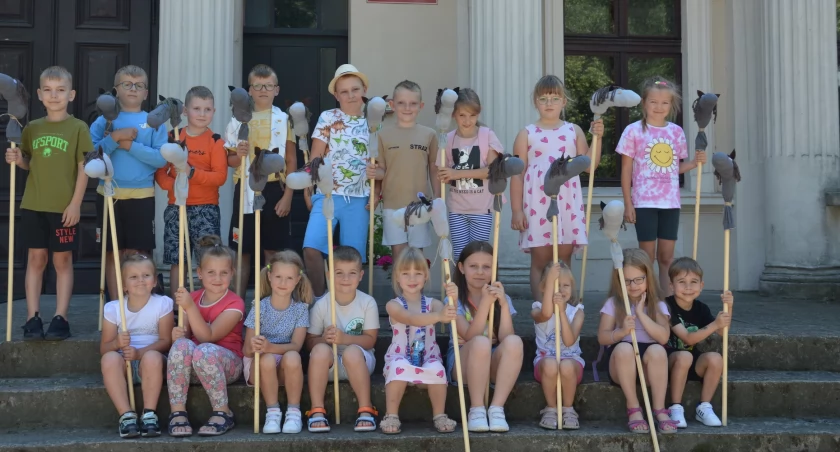 Wakacyjne szaleństwa w bibliotece w Mycielinie