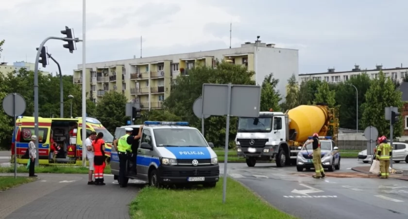 Kierowca skutera przewrócił się na jezdnię