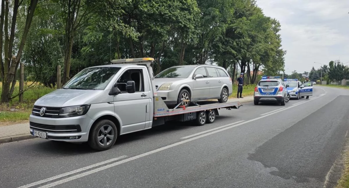 Wypadek w gminie Koźminek. Sprawca uciekł, był kompletnie pijany