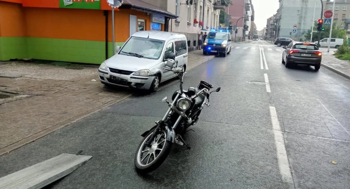 Motocyklista ranny w wypadku na al. Wojska Polskiego w Kaliszu