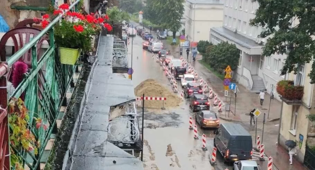 Ulewny deszcz nad Kaliszem. Już niemal 130 interwencji straży pożarnej