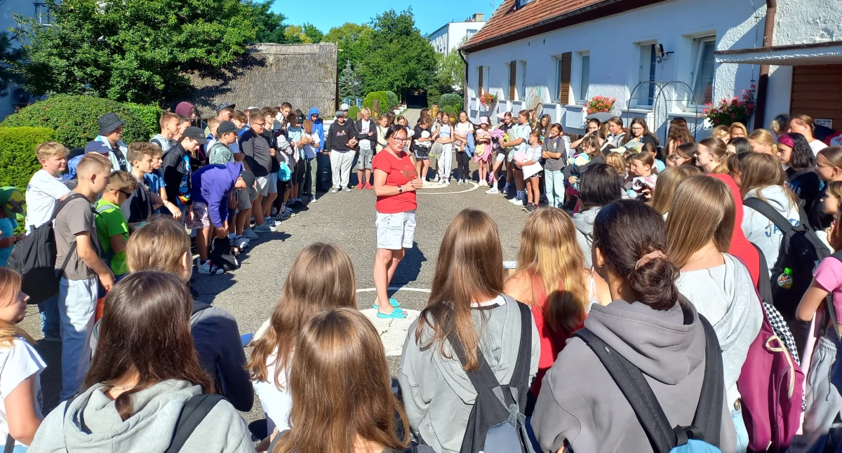 Dzieciaki były nad morzem i w górach