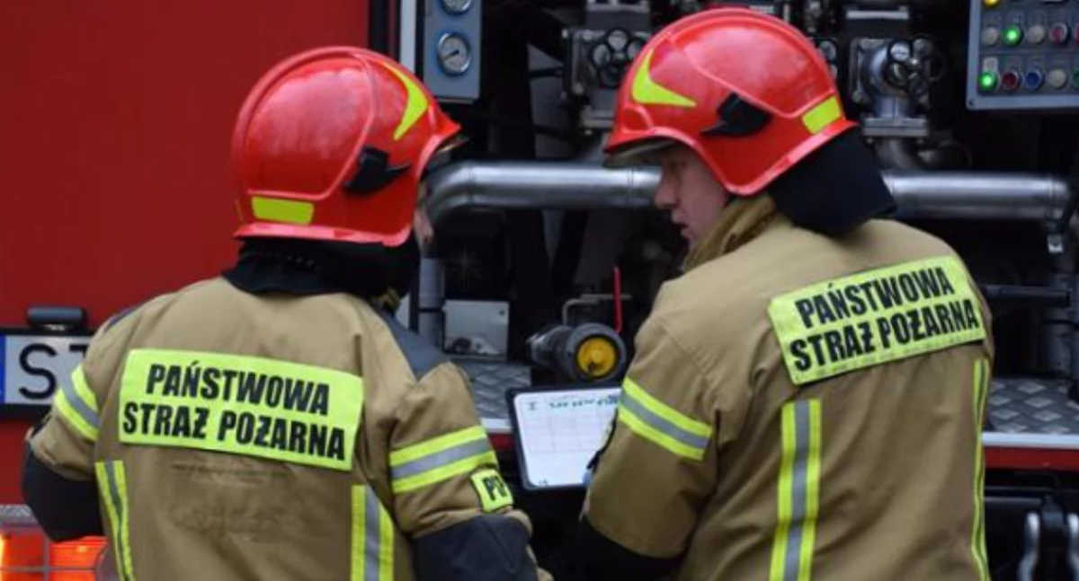 Pożar kamienicy przy al. Wojska Polskiego. Jedna osoba w szpitalu, kilkanaście ewakuowanych