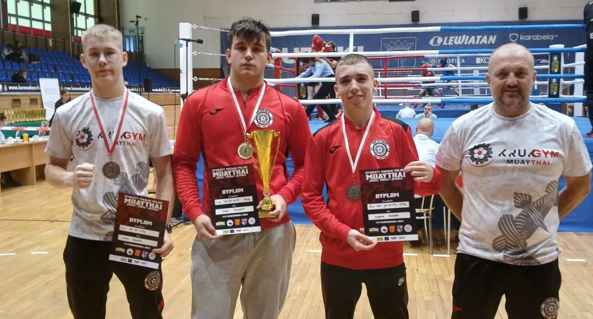 Kaliskie trofea w boksie tajskim 
