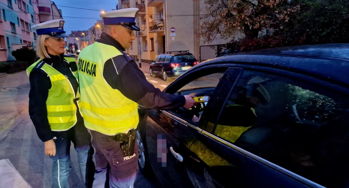 Wpadł, bo przekroczył prędkość o 16 km/h. Wydmuchał 4 promile!