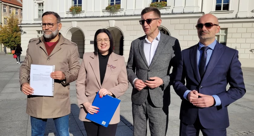 Radni Koalicji Obywatelskiej wzywają do wstrzymania uchwały o nazwaniu ulicy imieniem Henryka Kinastowskiego