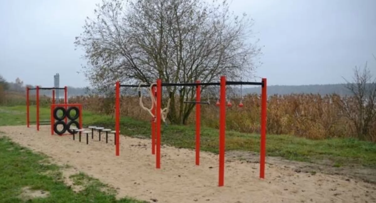 Murowaniec –  doposażenie terenu wokół zbiornika wodnego