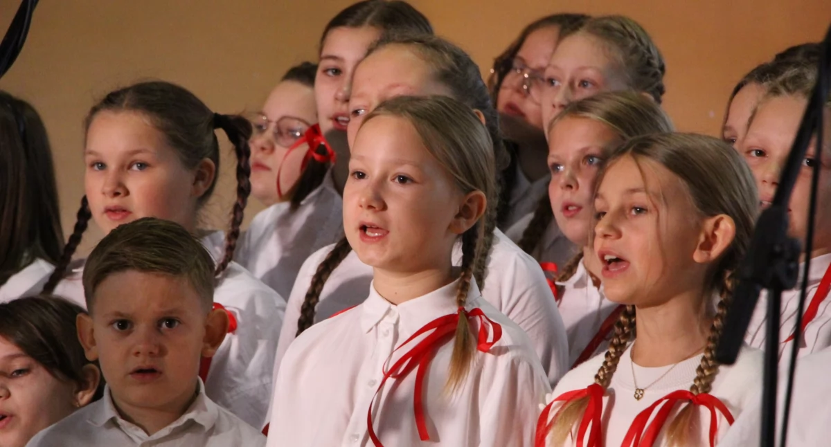 Obchody 106. rocznicy odzyskania przez Polskę niepodległości w gminie Blizanów