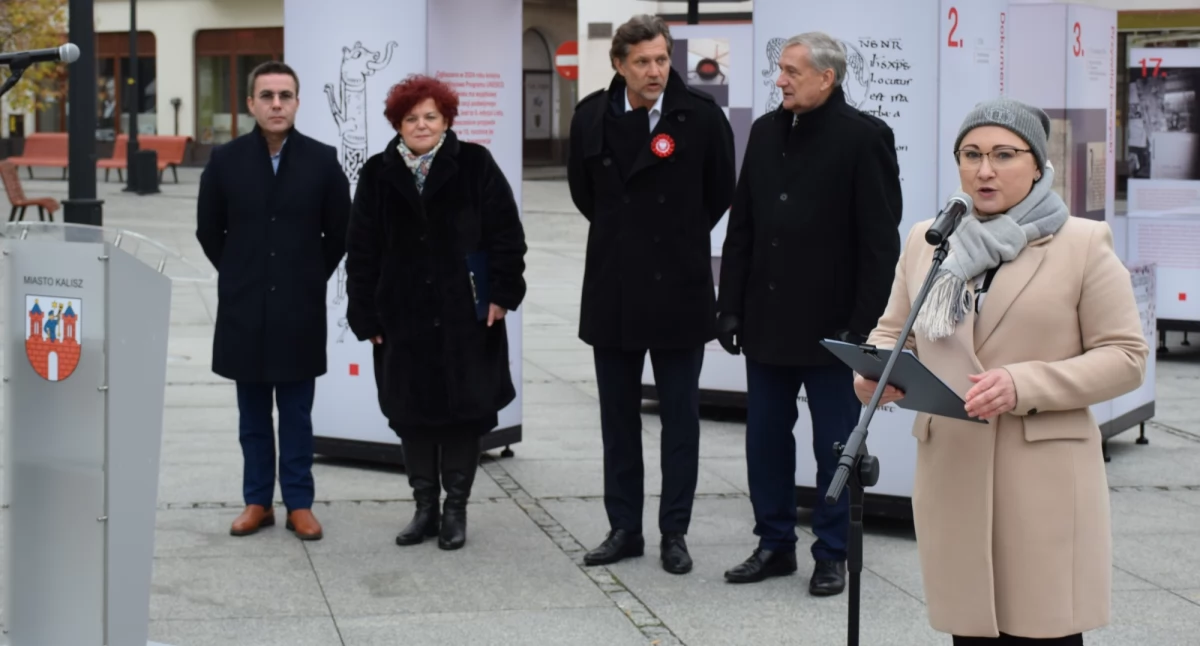 Pamięć Polski - Krajowa Lista Pamięci Świata UNESCO – ekspozycja na kaliskim Rynku
