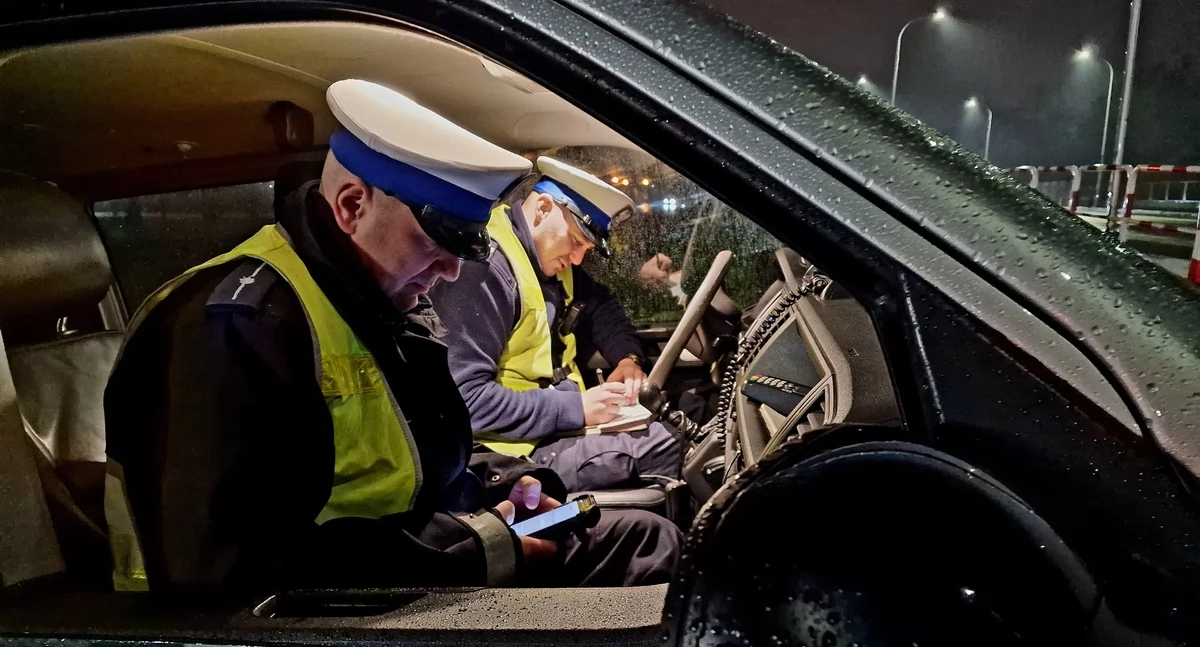 Policjanci obserwowali okolice przejść dla pieszych. Posypały się mandaty