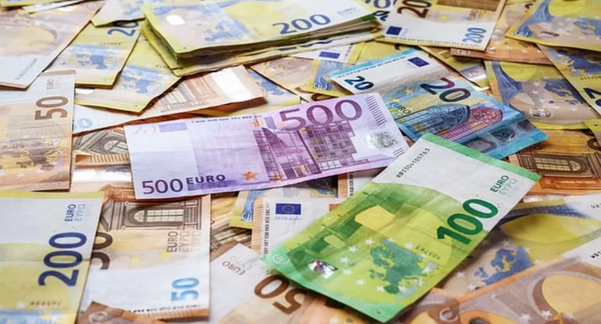 Przyjęcie euro to katastrofa dla Polski!