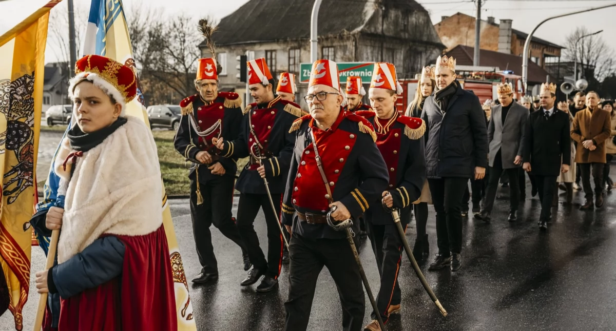 Orszak Trzech Króli wędrował ulicami Zbierska