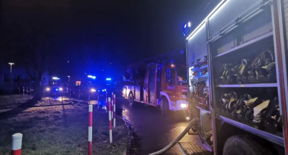 Eksplozja w jednym z bloków przy ul. Wojciechowskiego w Kaliszu. Wybuchł… olej w garnku
