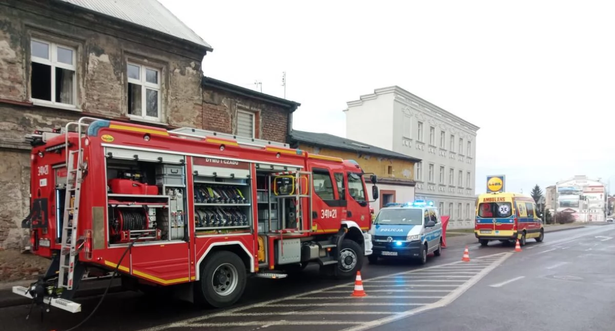 Tragiczny pożar przy ul. Stawiszyńskiej. Nie żyje jedna osoba