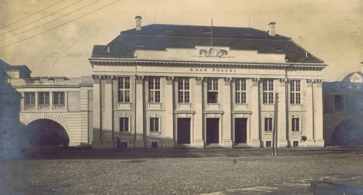Na bank(u) czegoś brak 	