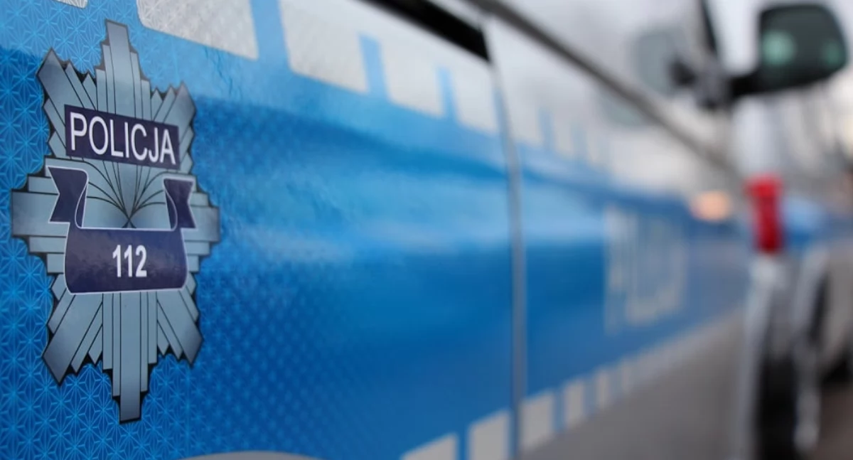 Pomylił gaz z hamulcem. W drugim aucie sześcioro dzieci