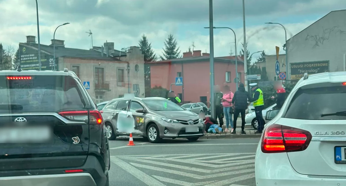 Wypadek na Rondzie Ptolemeusza. Jedna osoba w szpitalu