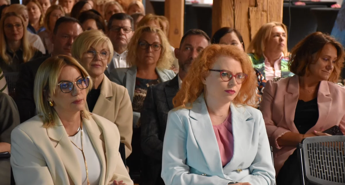 O depresji dzieci i młodzieży na konferencji w Opatówku
