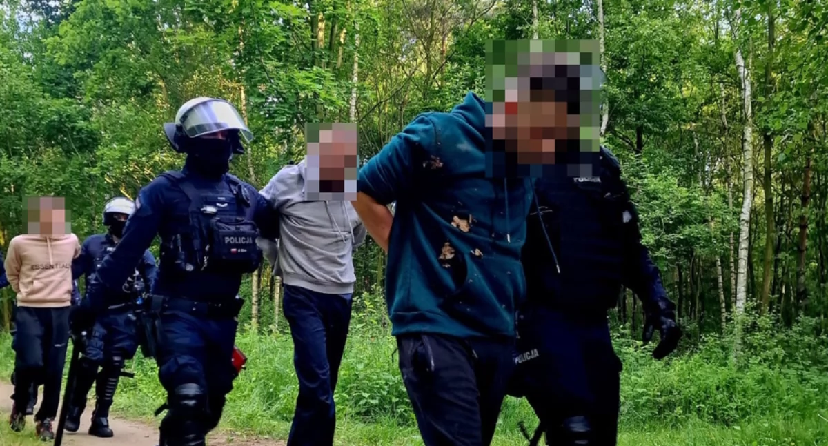 Policja zapobiegła kibolskiej ustawce w Marchwaczu