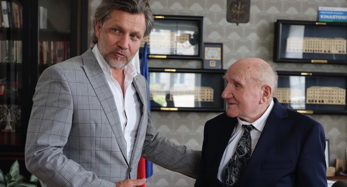 Prezydent Kalisza wręczył Józefowi Perudze Honorowe Świadectwo Dojrzałości