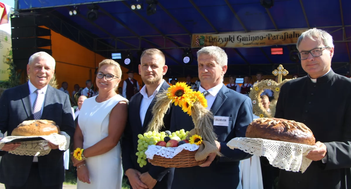 Dożynki Gminno – Parafialne w Jastrzębnikach – doskonała zabawa