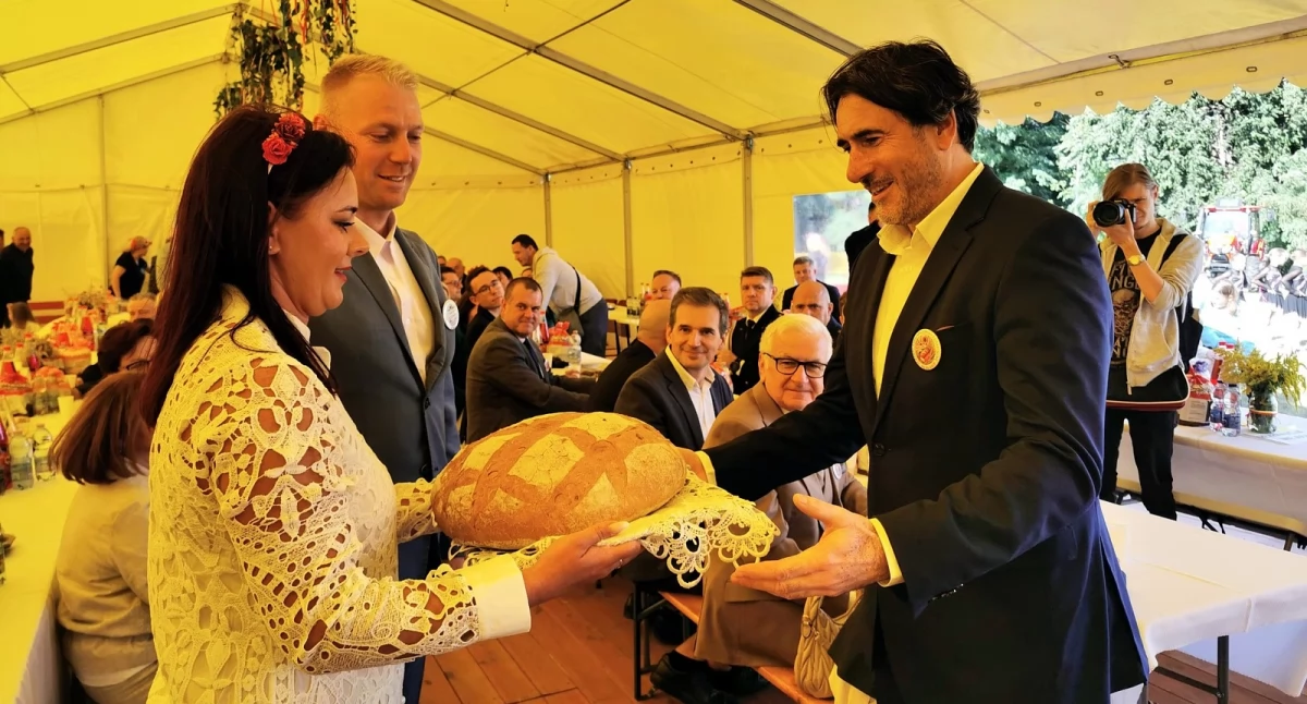 Święto plonów w Dobrzecu