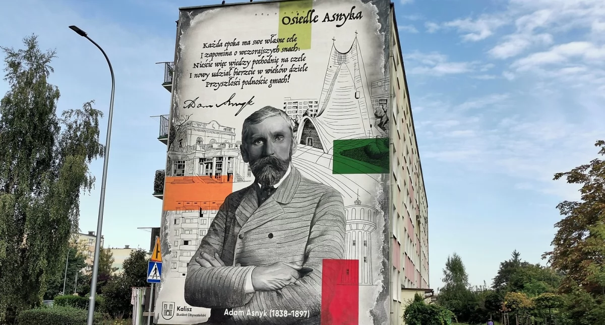 Kalisz muralami stoi