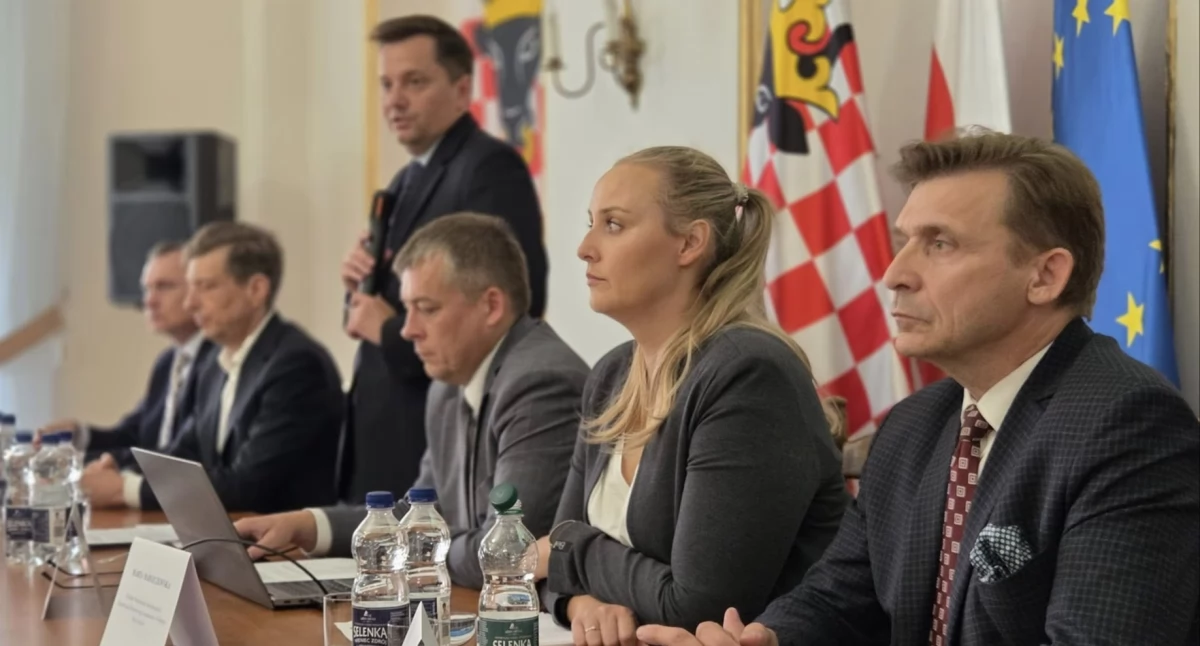 Debatowali o poprawie jakości wody w zbiorniku Szałe
