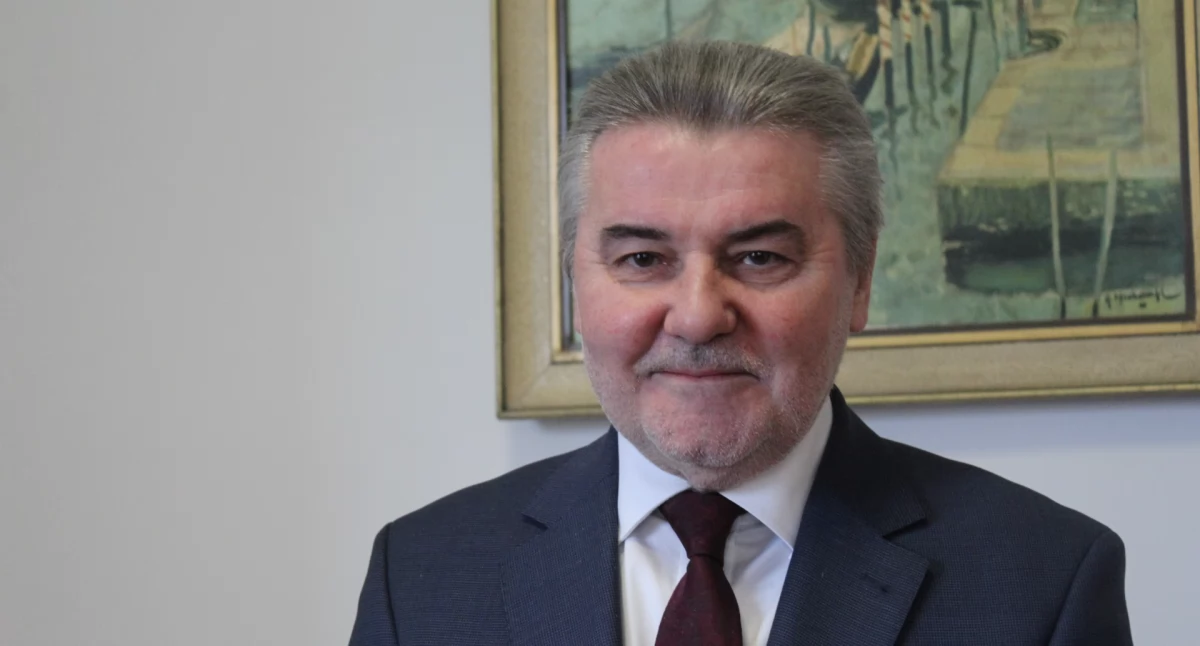 Senator Janusz Pęcherz broni projektu budżetu na 2026 rok