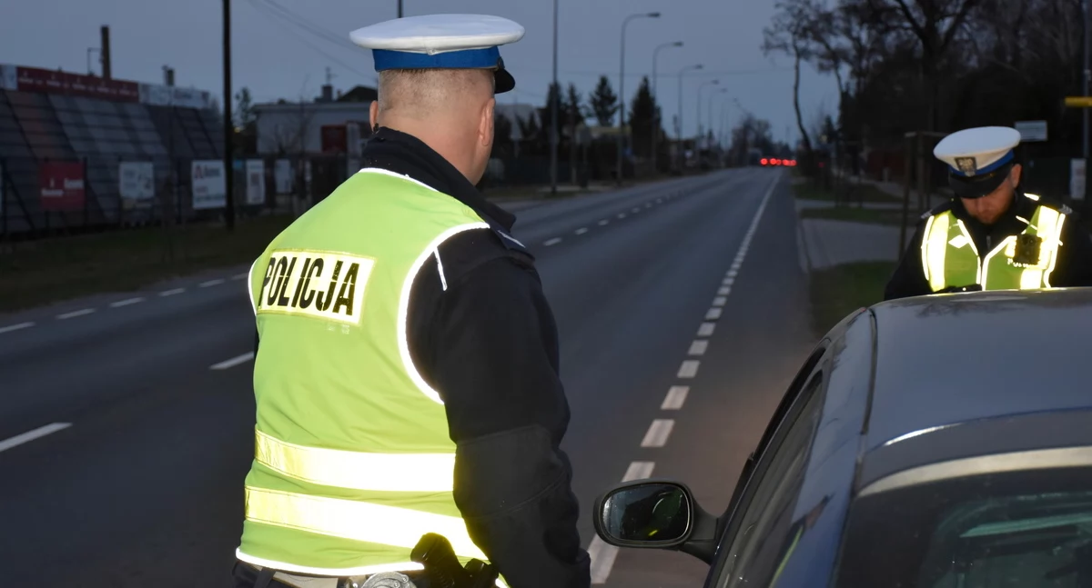 Pokonało go rondo, zatrzymali świadkowie