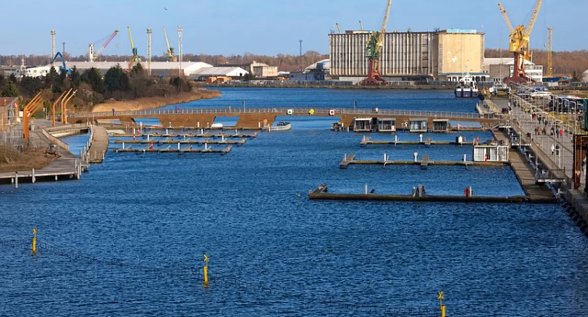 Tusk wygasza port w Szczecinie w interesie Niemiec?